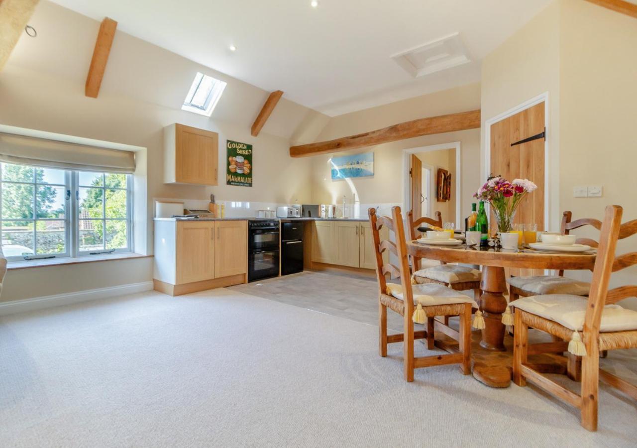 The Coach House - Norfolk Vila Oxborough Exterior foto